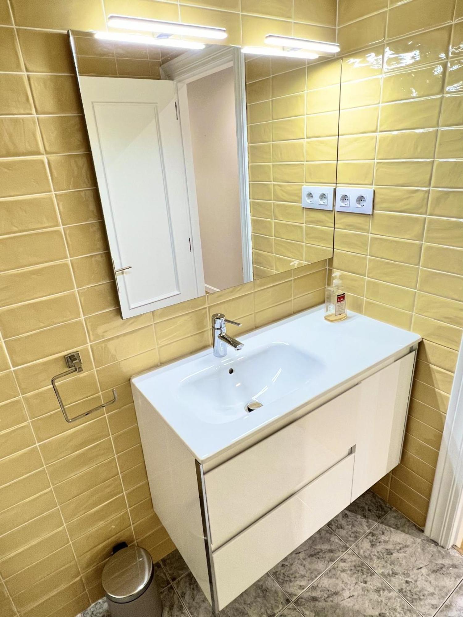 Vetusta Nest Apartment Овиедо Екстериор снимка